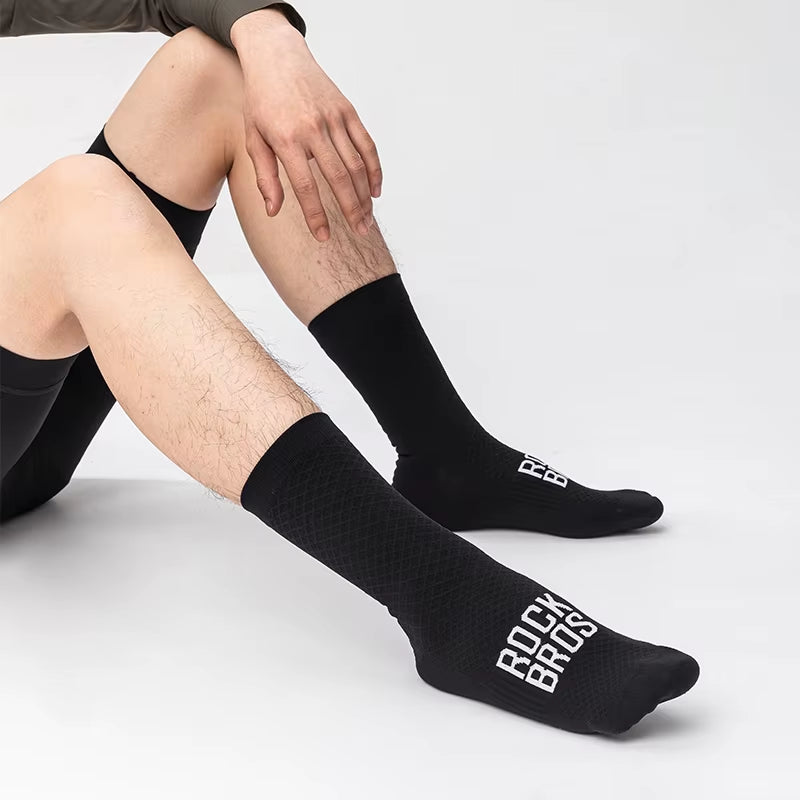 Cycling Socks Soothing Sport Socks Shock Absorbing Bike Socks Breathable Fabric High Elastic Outdoor Socks a Pair